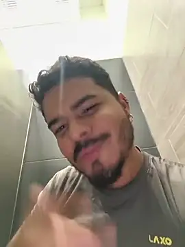 צ'אט XXX בשידור חי של TheKingThiago