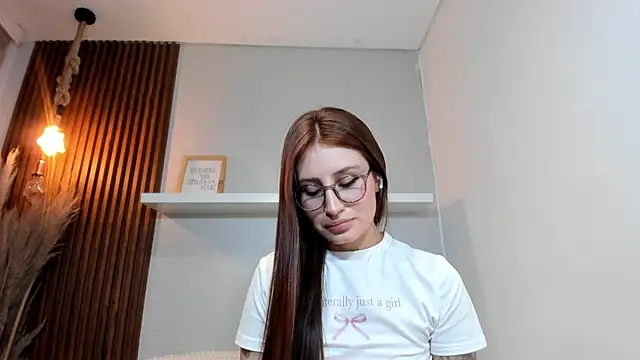 LANA-JONNES Chat XXX in diretta