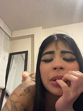 -Brittanny Live XXX-Chat