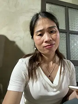 XXX chat uživo modela tinacum012