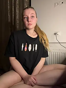 FreiaFlower Chat XXX live