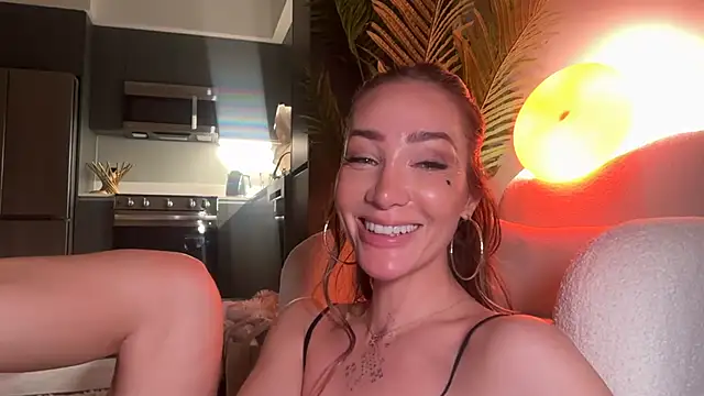 Saroria's Live XXX Chat