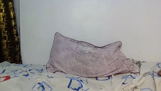 Wet__bunny_'s Live XXX Chat