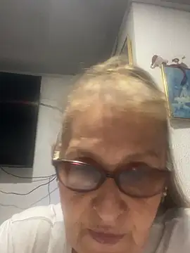 Chat +18 de DulceDiaz ao vivo