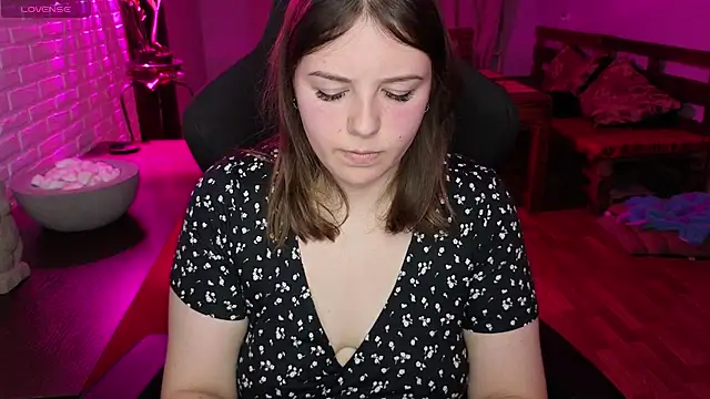 XNirvanaX Chat XXX in diretta