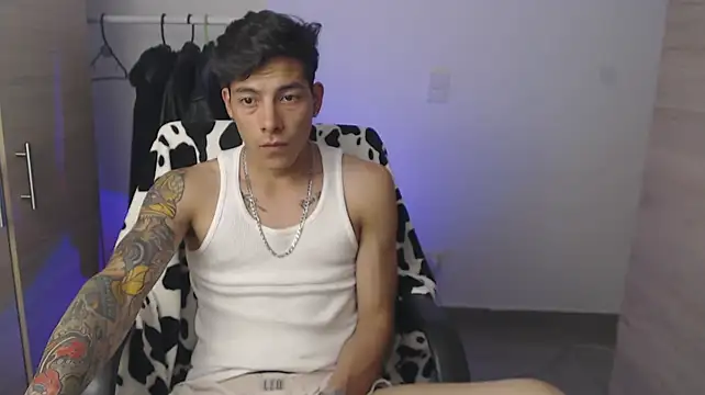 chomelo6 Live XXX-Chat