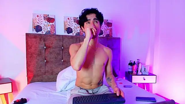 Chat +18 de Ethan_Briggs_ ao vivo