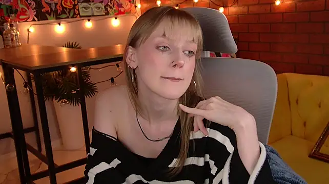KiraMontoya's Live XXX Chat