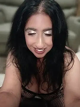 Chatroom XXX en direct de FaraGreen
