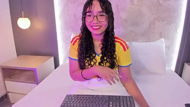 alysson_moon_'s Live XXX Chat