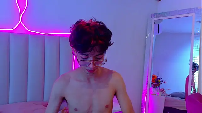 Twink_Sebas7 웹캠 쇼