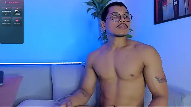 Chat +18 de Nico_Rios1 ao vivo