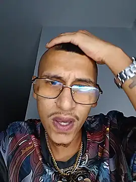 Hard_brown03's Live XXX Chat