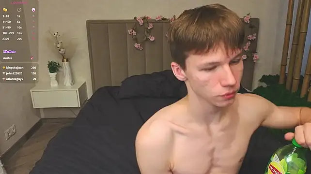 cuMte_boy's Live XXX Chat