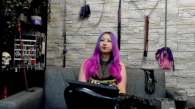 Živý XXX chat Miss_Kaz