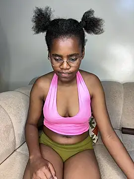 softglamqueen élő XXX-chatje