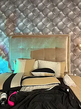 AliceRitter Adlı Modelin Canlı XXX Sohbeti