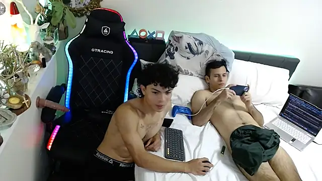 Kevinjchan1 élő XXX-chatje
