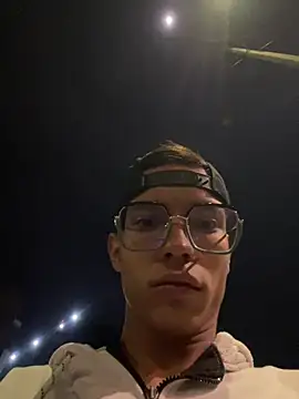 Andres_boy252 Show Webcam