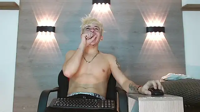 Gaeliitto live XXX chat
