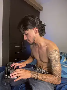 Kriss_Edwards' Live XXX Chat