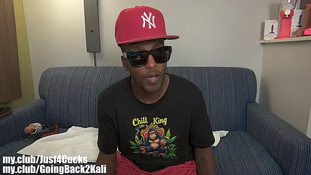 boomboomr00m's Live XXX Chat