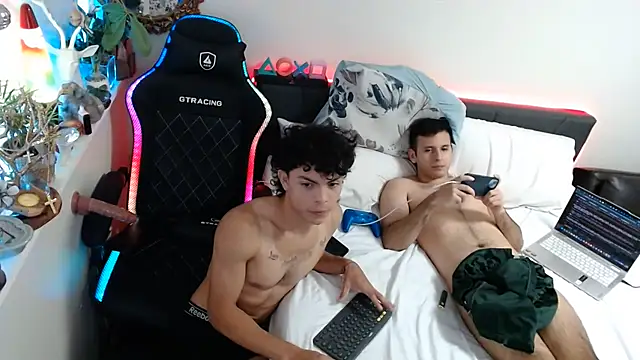 Kevinjchan1 élő XXX-chatje