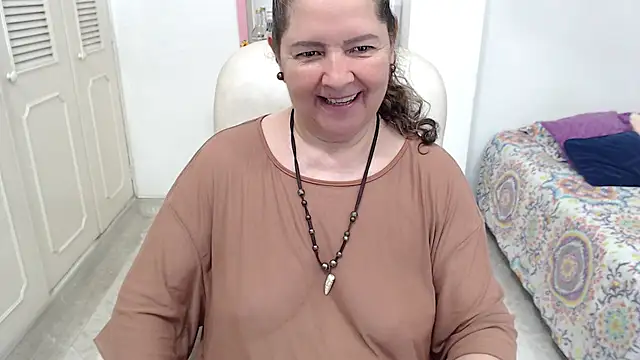leonela_69's Live XXX Chat