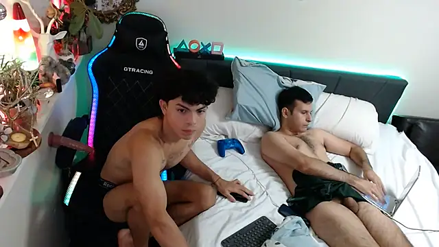 XXX chat uživo modela Kevinjchan1