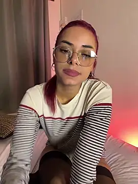Iam_Lyan_ Adlı Modelin Canlı XXX Sohbeti
