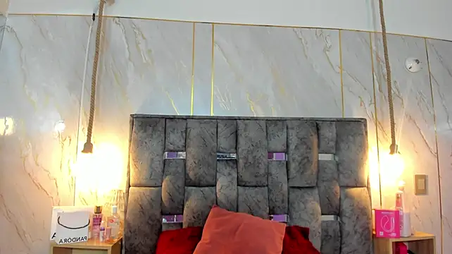 Chatroom XXX en direct de allison_11