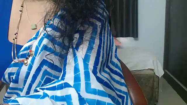 Chat XXX en directo de sunitha-3
