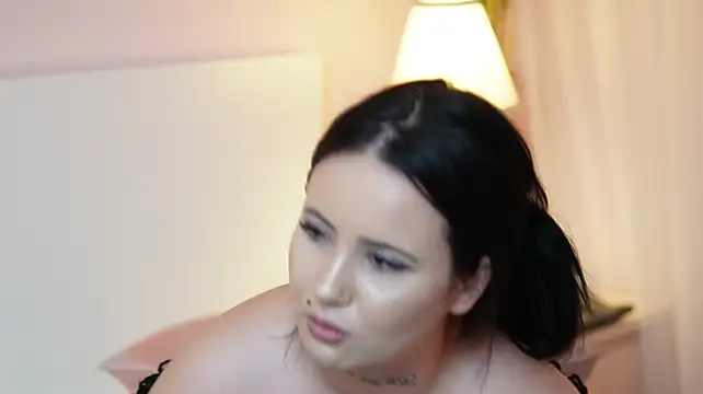 AdelineMoon Adlı Modelin Canlı XXX Sohbeti
