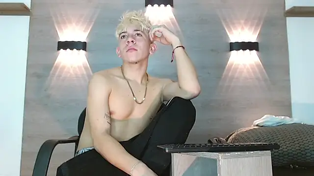 Gaeliitto 라이브 XXX 채팅