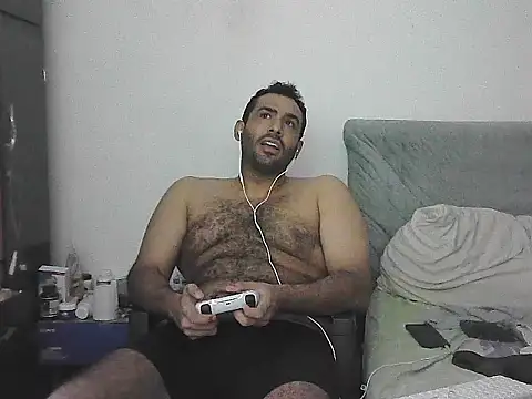 alphalatinobearx Chat XXX in diretta