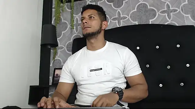 دردشة Chris_Dick23 الجنسية المباشرة