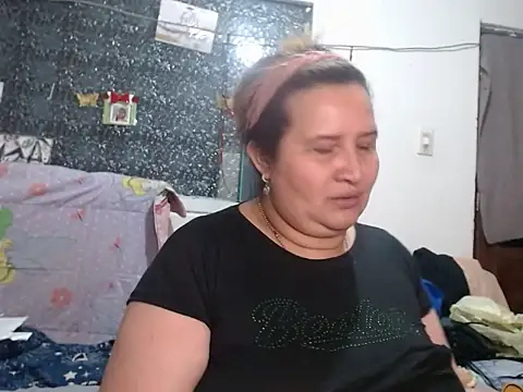 Chat XXX en directo de Perla1981--