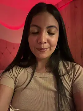 Nina_Belle Chat XXX live