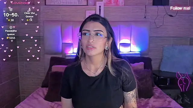 mia_devine_ Live XXX-Chat