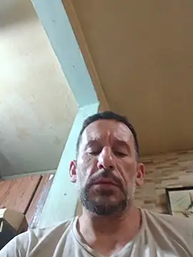 Chat +18 de hernan198o ao vivo