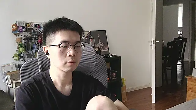 Adzard65 Live XXX Chat