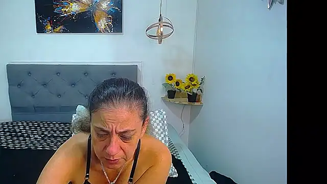 sasi_luna XXX чат на живо