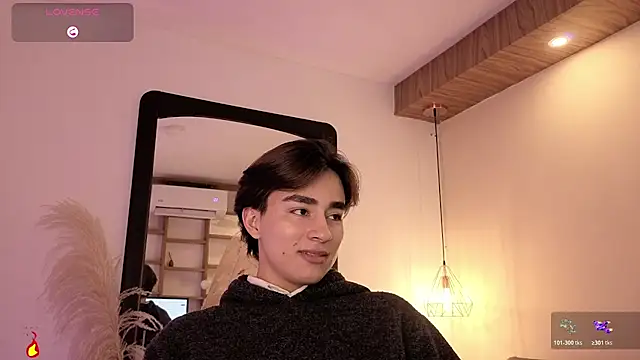 Connorr_01 Adlı Modelin Canlı XXX Sohbeti