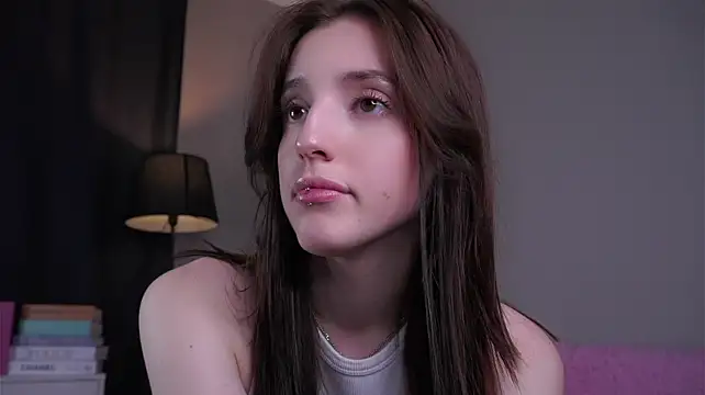 VidaInklebarger Adlı Modelin Canlı XXX Sohbeti
