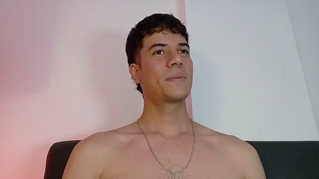 Chat XXX en directo de Derek_stud_