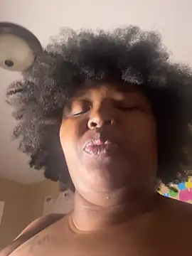 Chocolatebunnyxx96 Chat XXX in diretta
