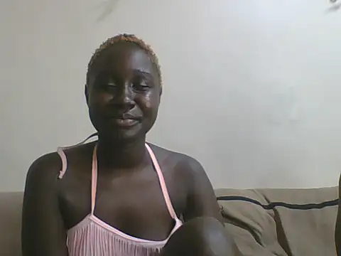 Chatroom XXX en direct de blaq_bella