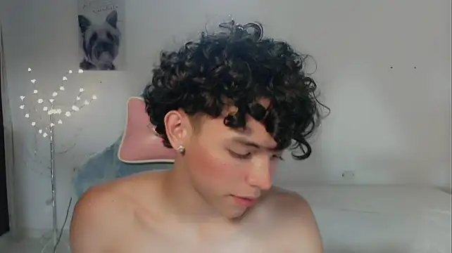 Chatroom XXX en direct de FUNNY_DICK_