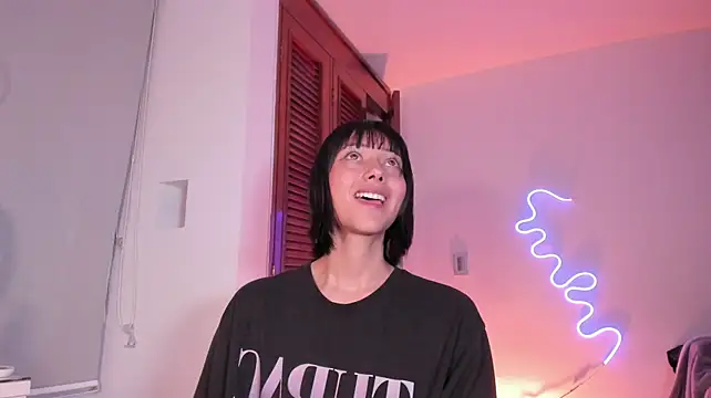 Londonttipton's Live XXX Chat