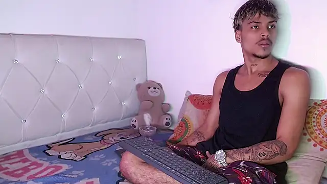 Czat XXX na żywo – Angel_foxc13